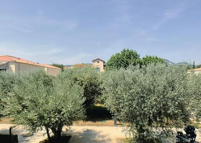 Appartement Type Industriel Dans Cadre Provencal