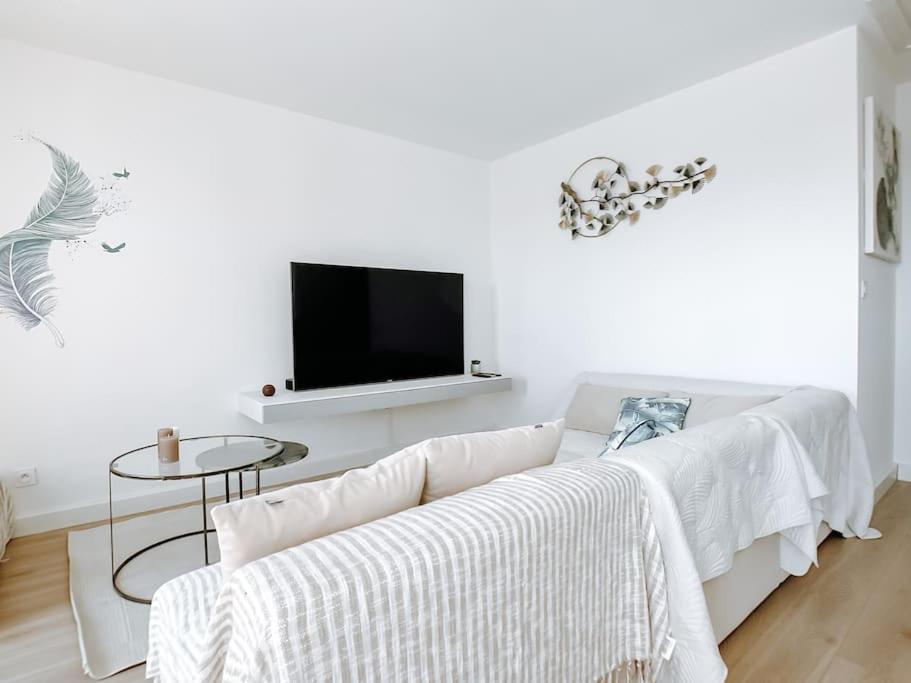 Type Industriel Dans Cadre Provençal Apartamento Sanary-sur-Mer