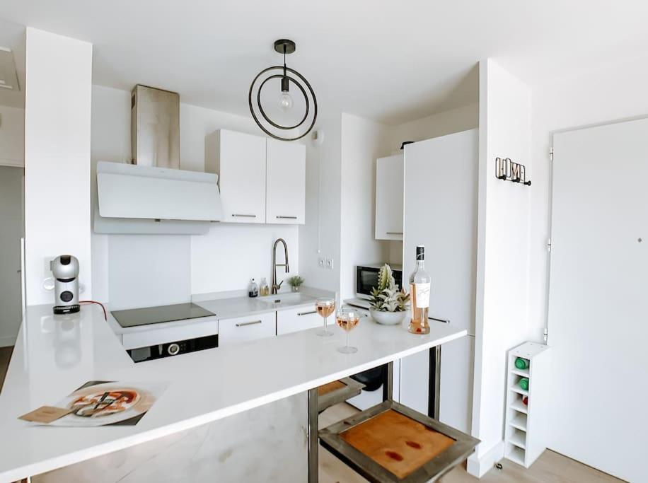 Apartment Type Industriel Dans Cadre Provencal *